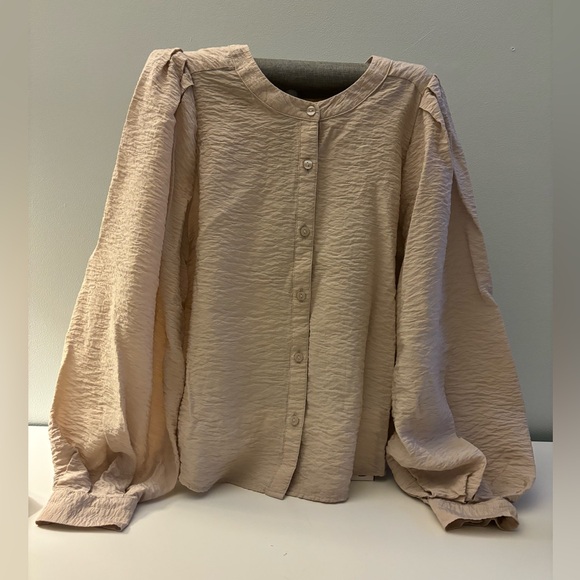 A New Day Button-Up Blouse size M with ballon sleeves - Picture 1 of 5